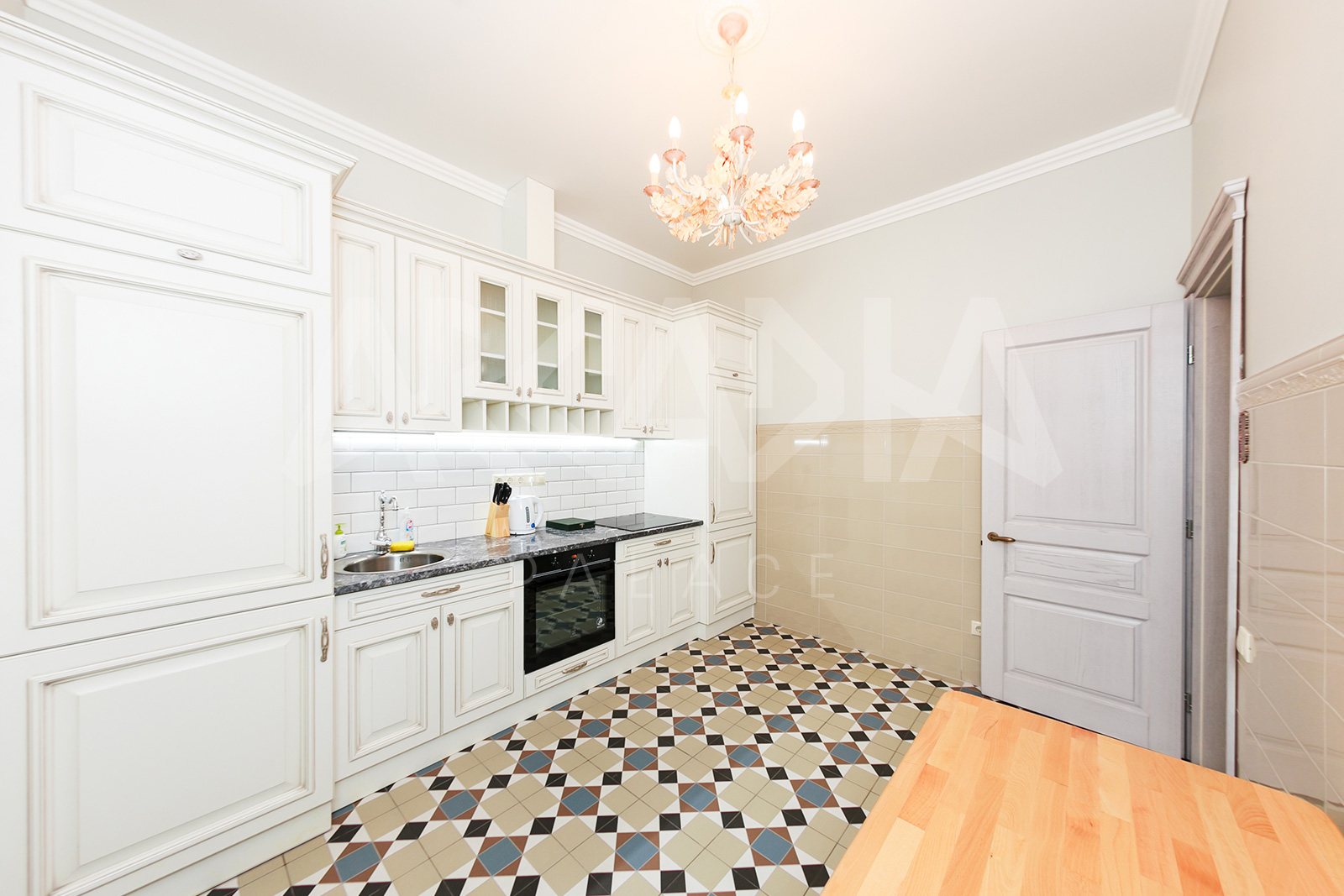 apartment theia