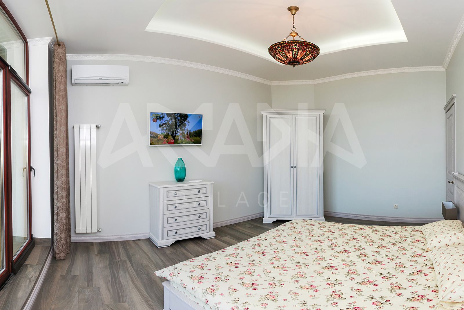 apartment hyperion