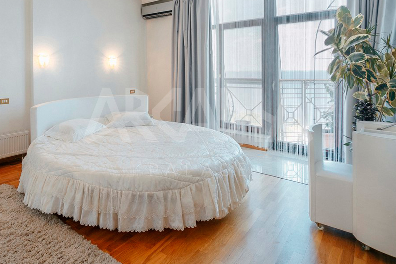 apartment nike