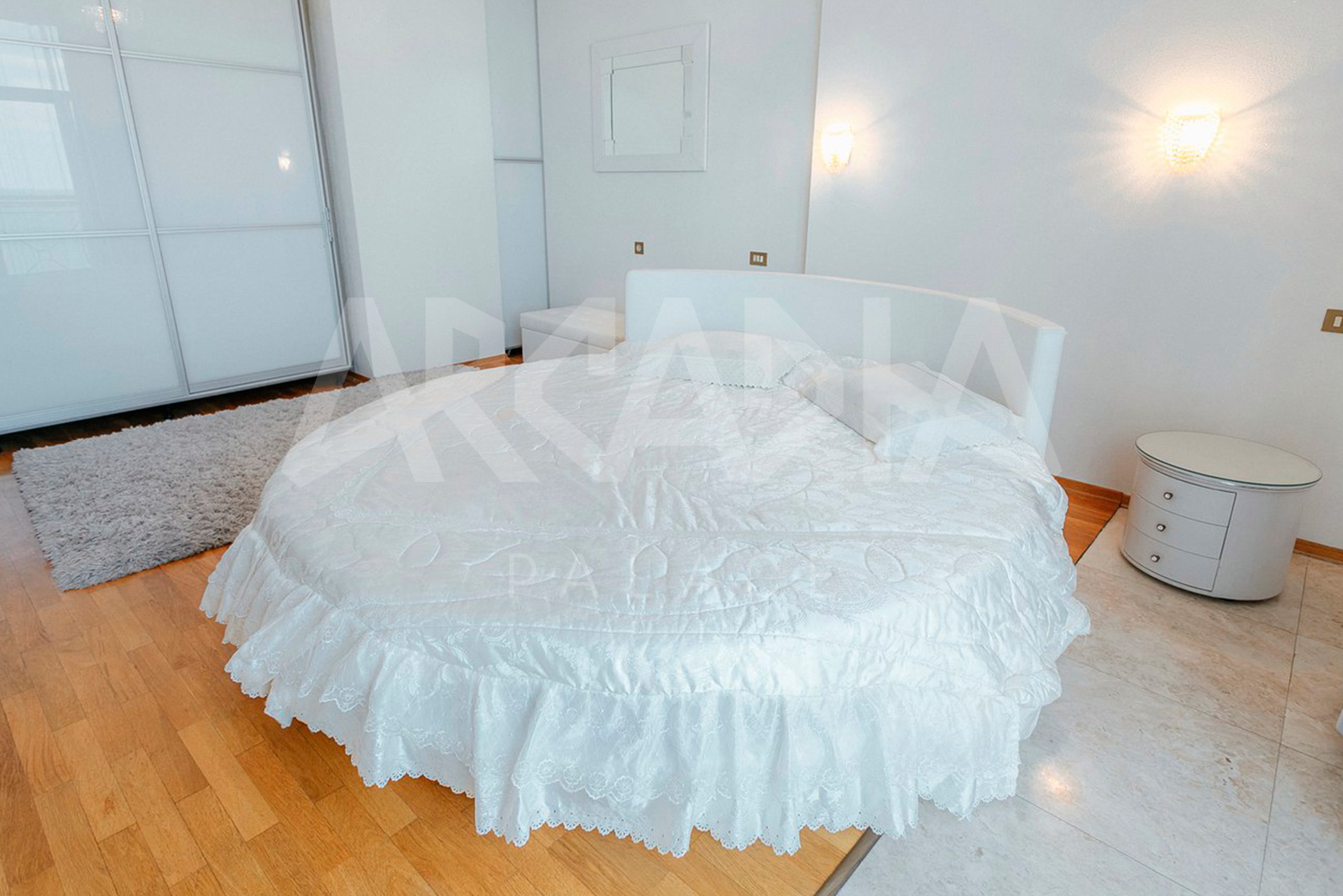 apartment nike
