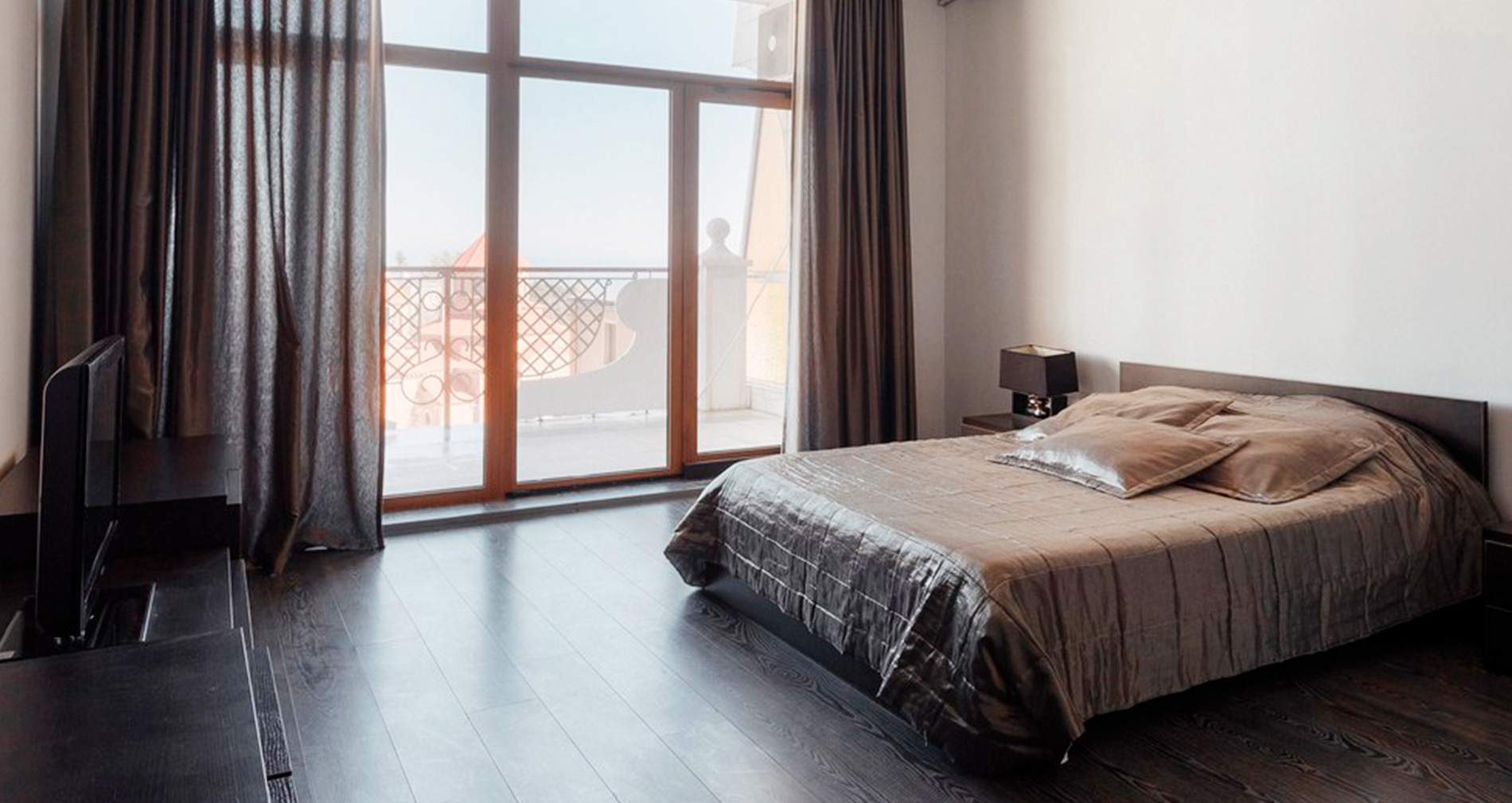 apartment cronus