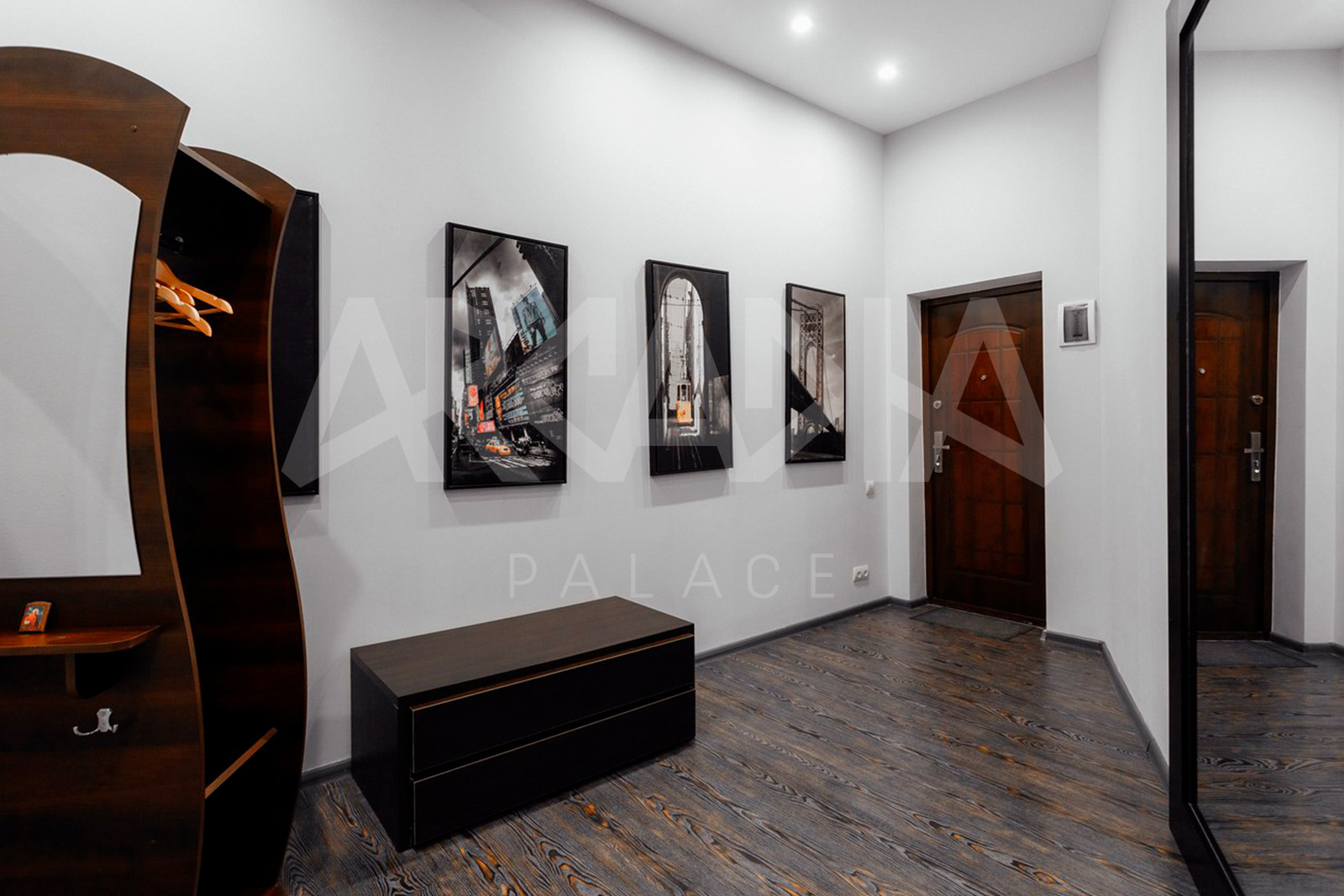 apartment cronus