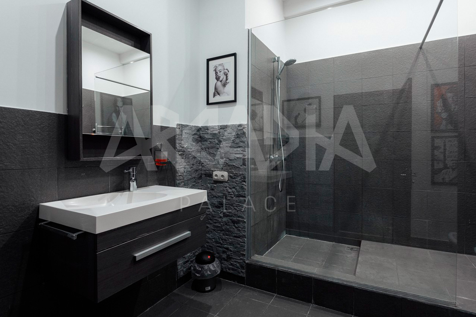 apartment cronus