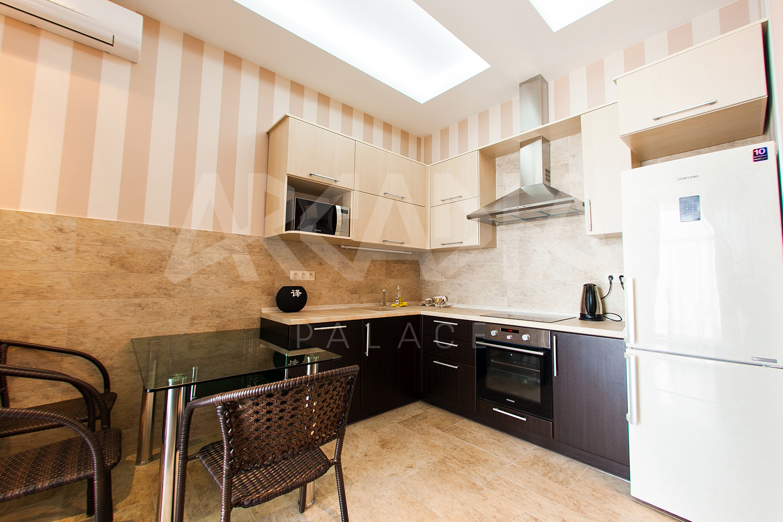 apartment zephyrus