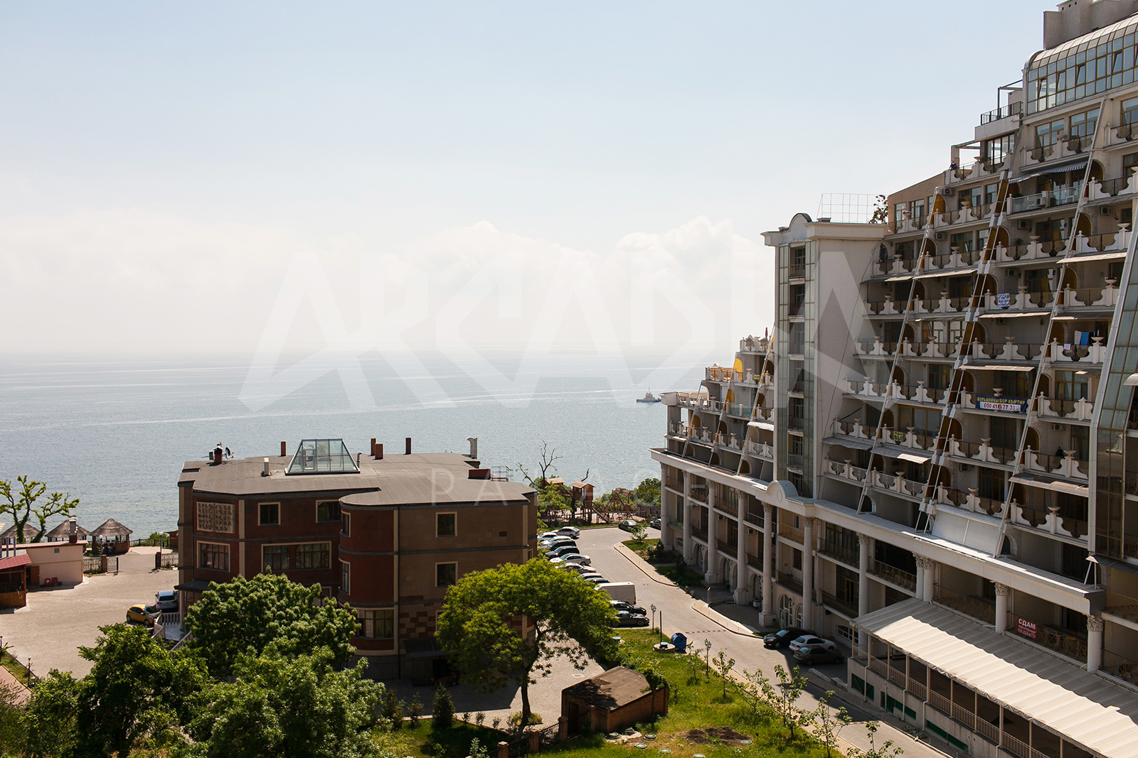 apartment zephyrus