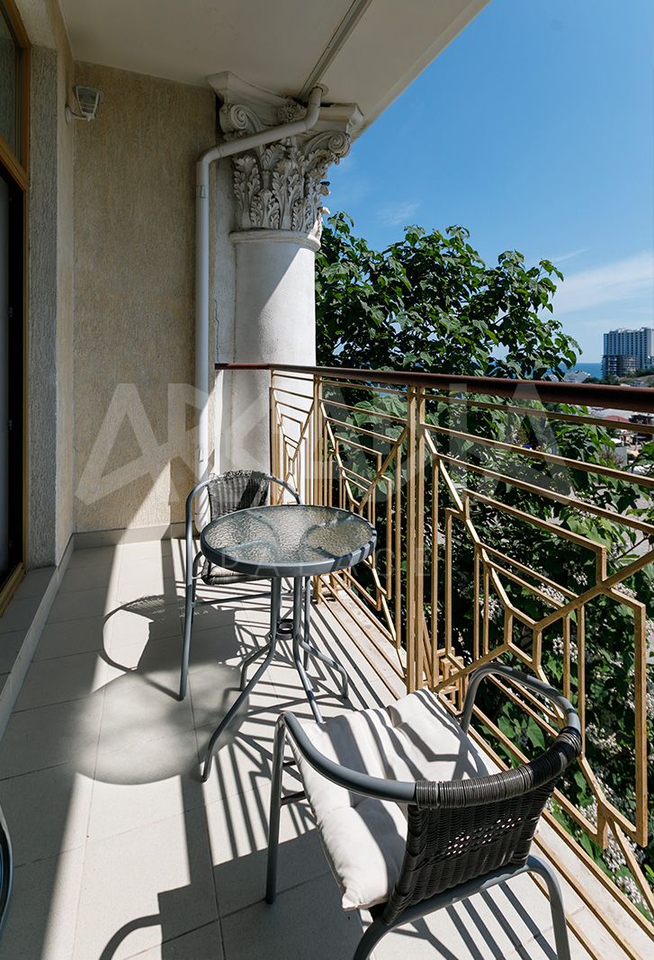 apartment artemis